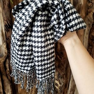Cashmere 100% black and white scarf